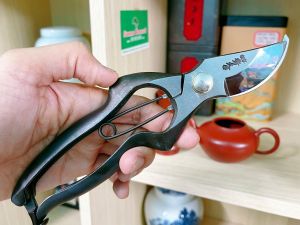 Kéo cắt cành thủ công cao cấp Thép Đen Nội Địa Nhật Bản Soke Hidehisa 200 mm